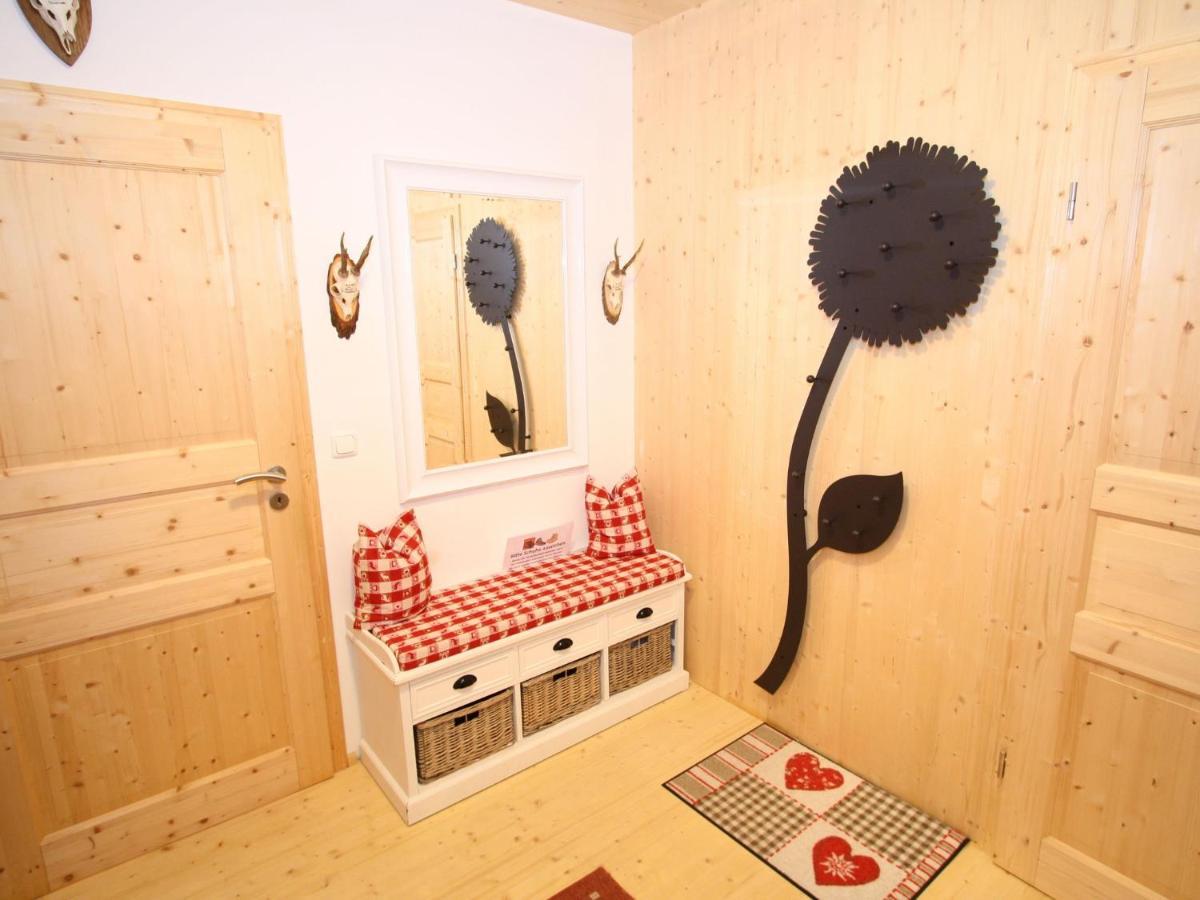 Chalet In With Hot Tub And Sauna